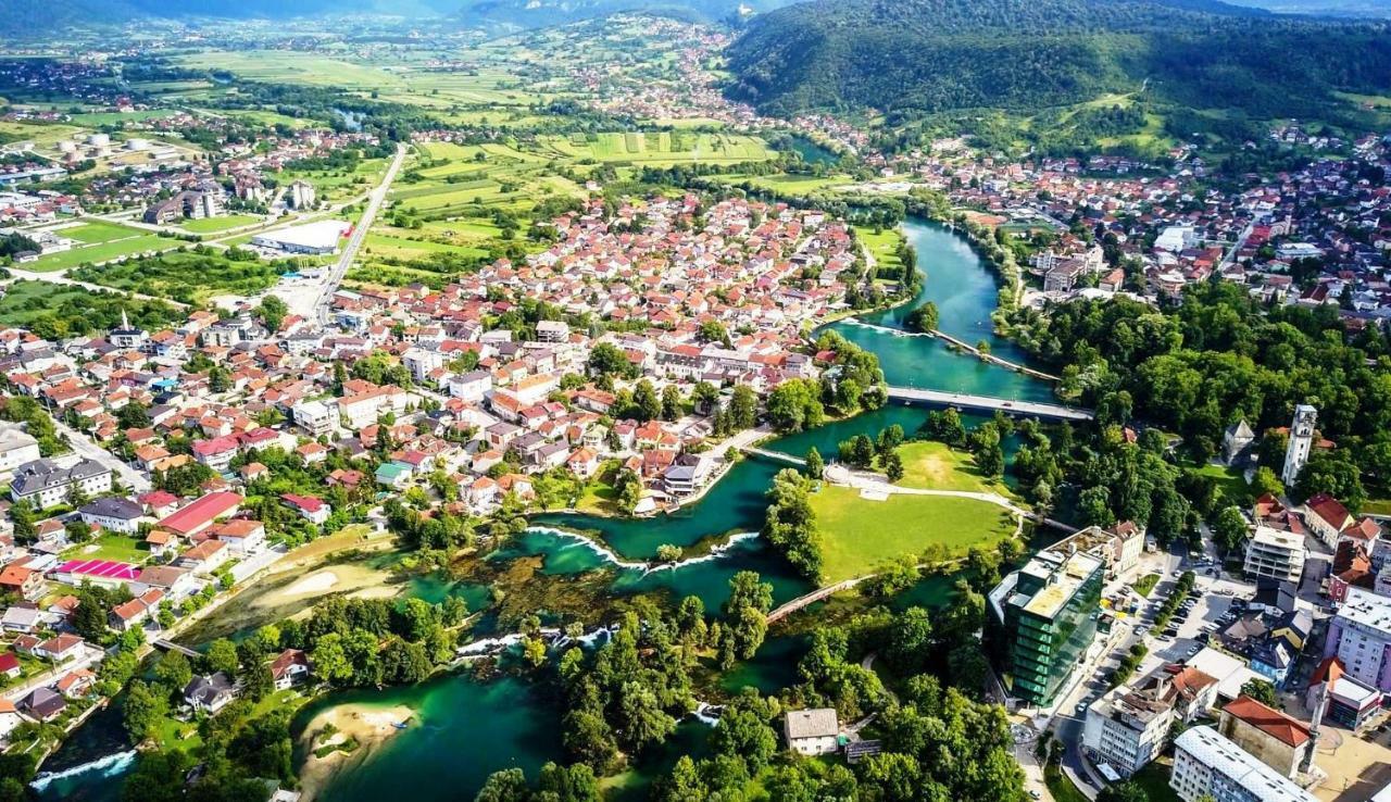Bihać Nour El Donyaヴィラ エクステリア 写真